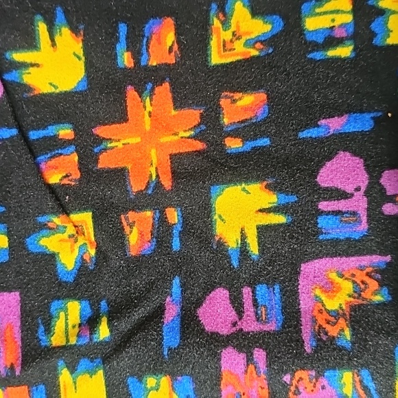 BUNDLE OF LU LA ROE LEGGINGS - Picture 4 of 9